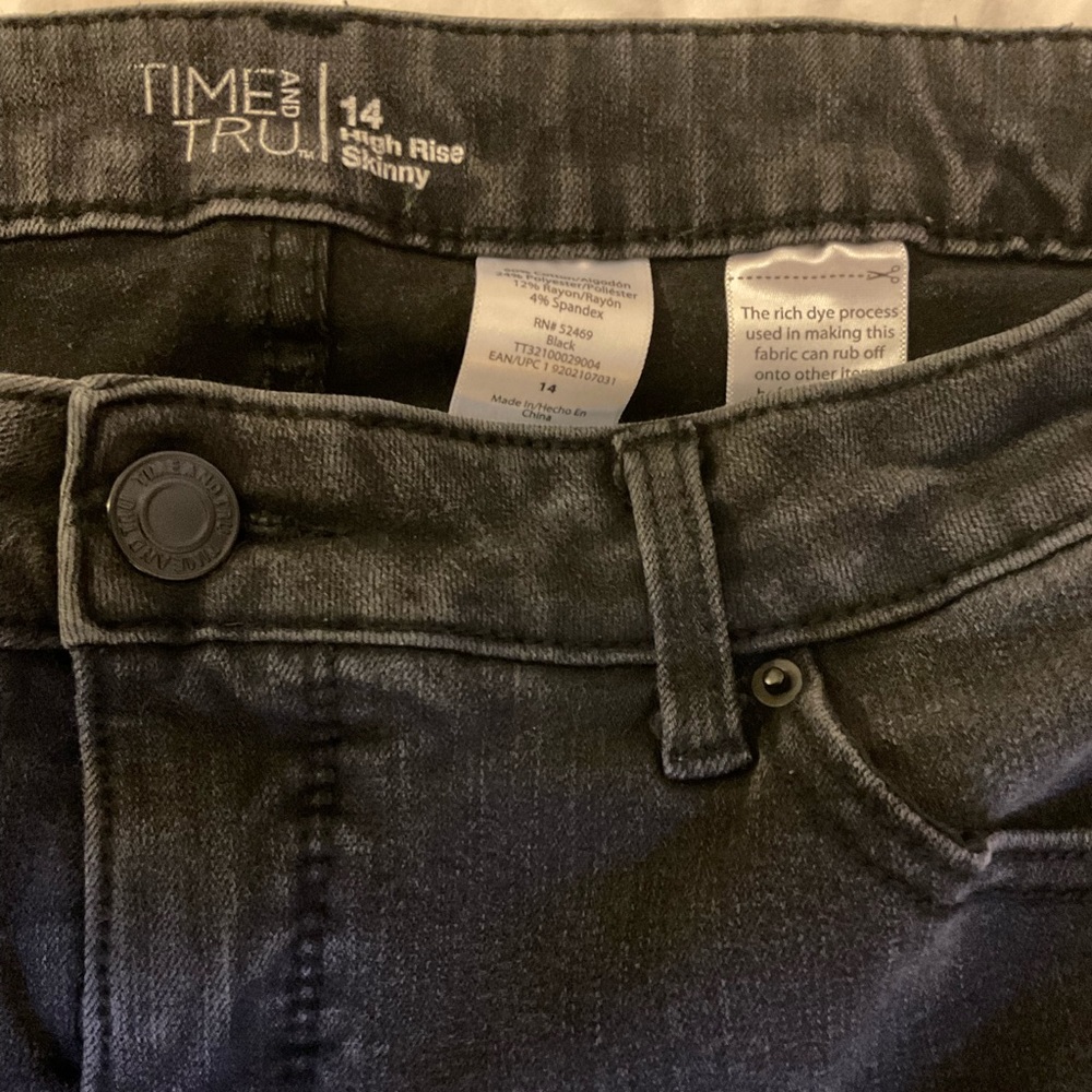 ❌SALE❌ Time & Tru High Rise Skinny Jeans - Picture 7 of 8